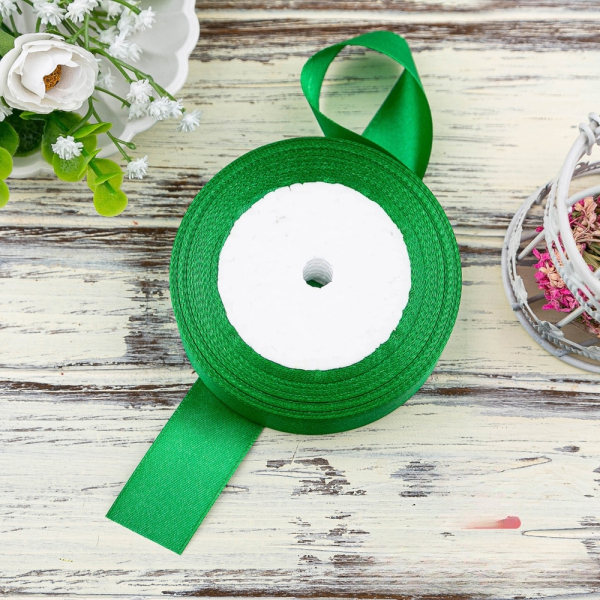 Лента для декора и упаковки Атласная Зеленая 25 мм 23 м