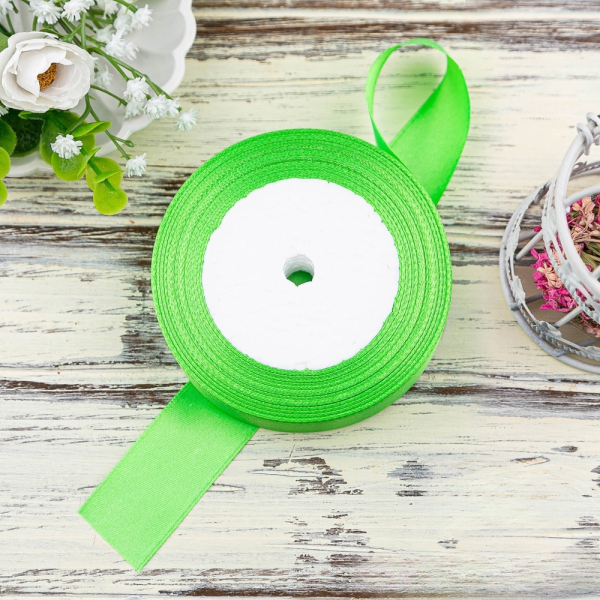Лента для декора и упаковки Атластная Светло-зеленая 25 мм 23 м
