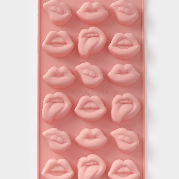 Форма для шоколада Губы силикон, 18 ячеек