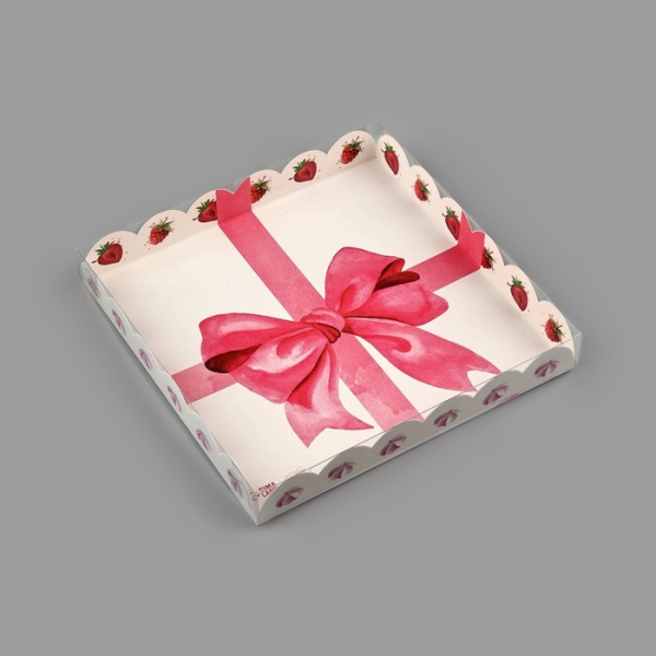 Коробка для сладостей с пластиковой крышкой «Сладости в подарок» 21×21×3 см