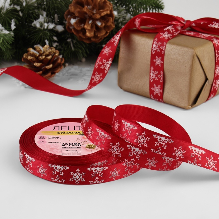 700-83 Лента атласная «Снежинки» Красная 15 мм, 23±1 м — изображение 1