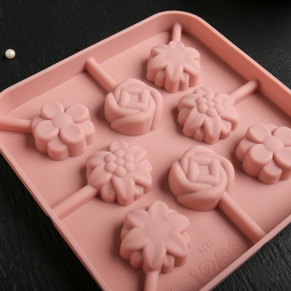 Форма силиконовая для леденцов Цветочки 8 шт