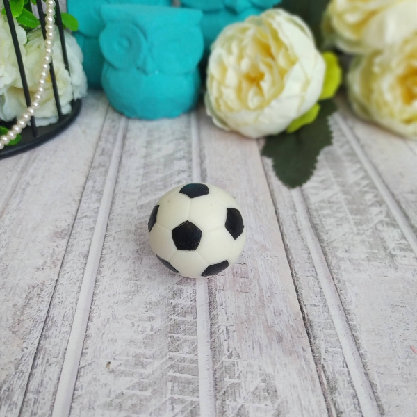 Фигура из глазури "МЯЧ" футбольный