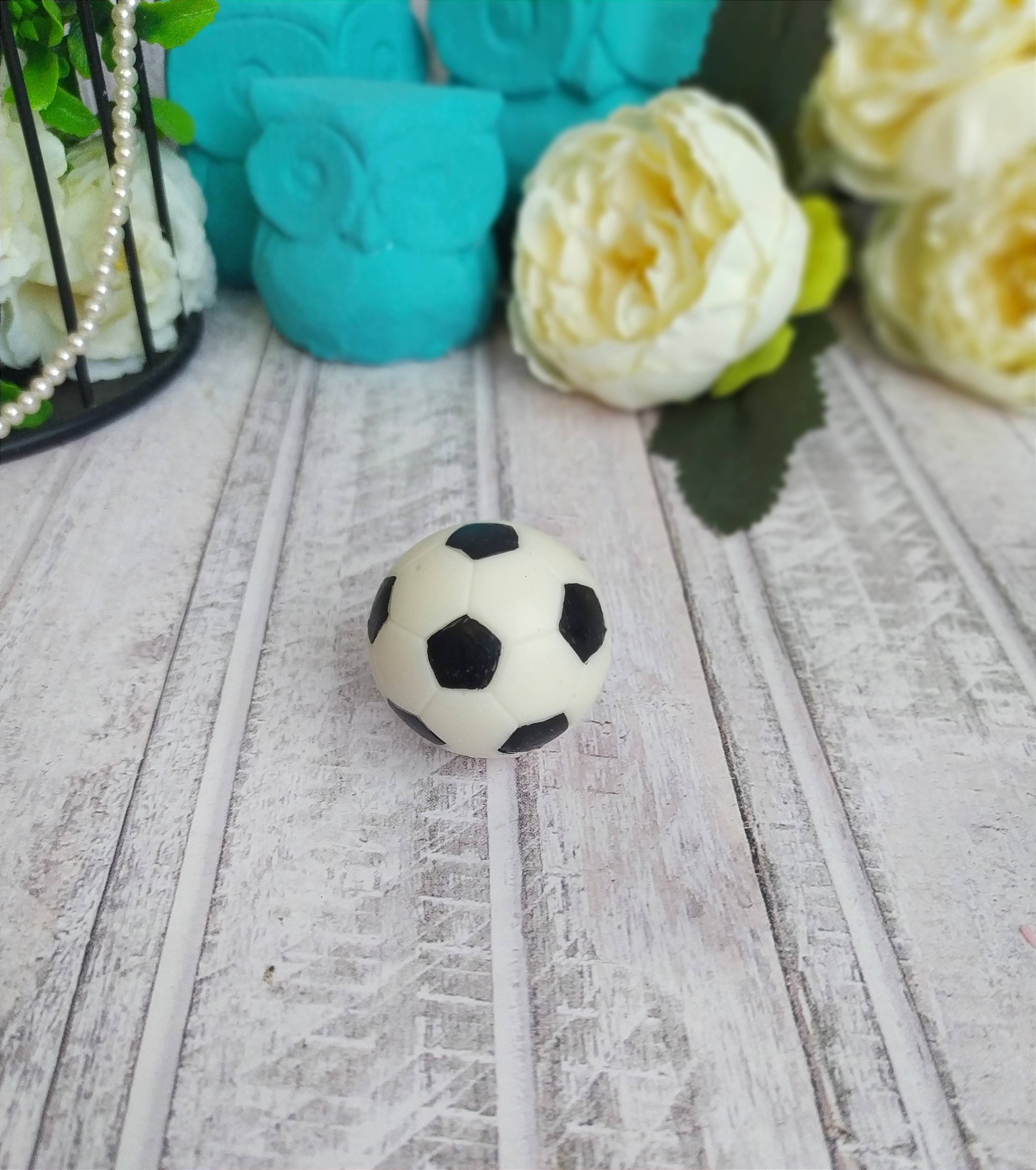 IMG_20240814_081026 Фигура из глазури "МЯЧ" футбольный — изображение 1