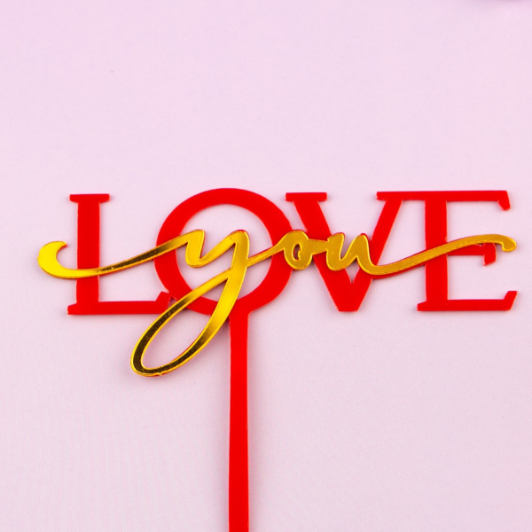 Топпер на ножке «Love you» красный с золотой надписью