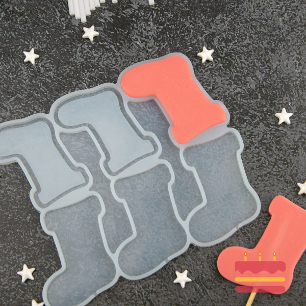 Силиконовая форма Сапожок погремушка 3в1