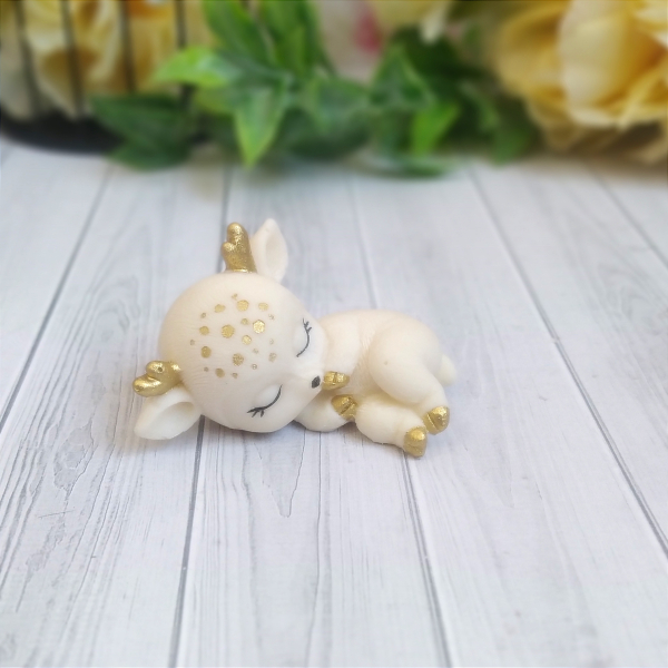 Фигура из глазури "Оленёнок СОНЯ" 3Д Белый/Золото