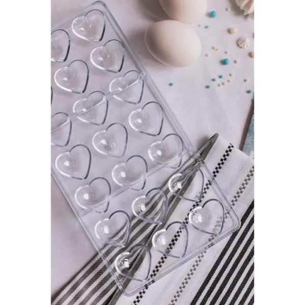 Форма пластиковая для шоколада Сердечки 21 шт