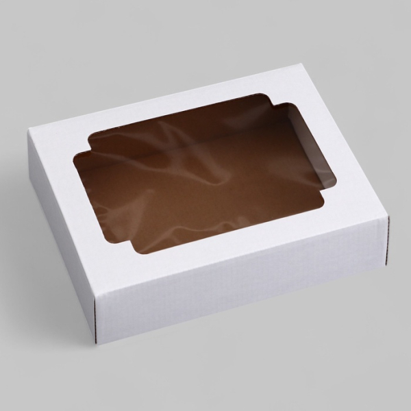 Коробка для сладостей Белая с окном 18×15×5 см