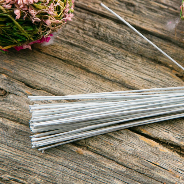 Проволока белая 50 шт №28