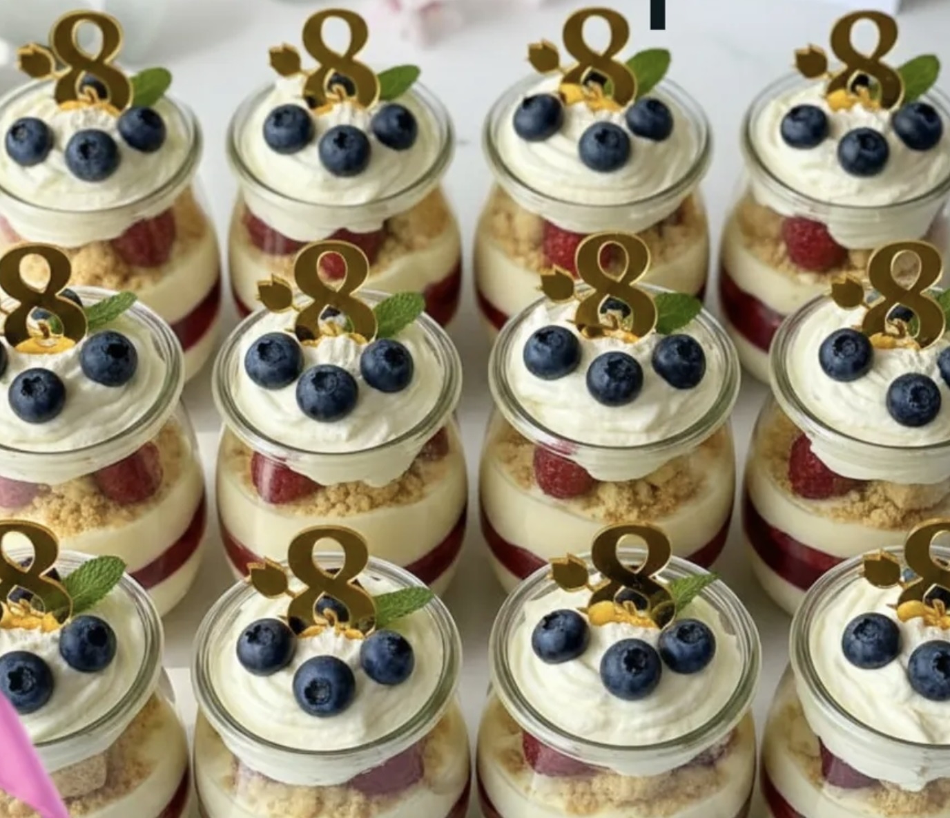 Screenshot_20260304_001413_Wildberries Топпер акриловый Мини "8 Тюльпан" Золото — изображение 1