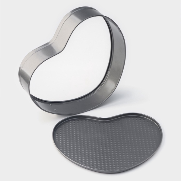 Форма разъёмная с антипригарным покрытием Сердце 28 см